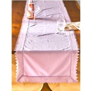 Gorgeous NIB Anthropologie Lilac Marietta Table Runner 16”x 90”